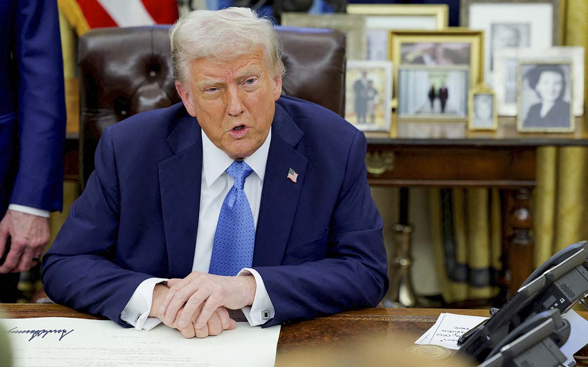 Firma Donald Trump ataque a cárteles