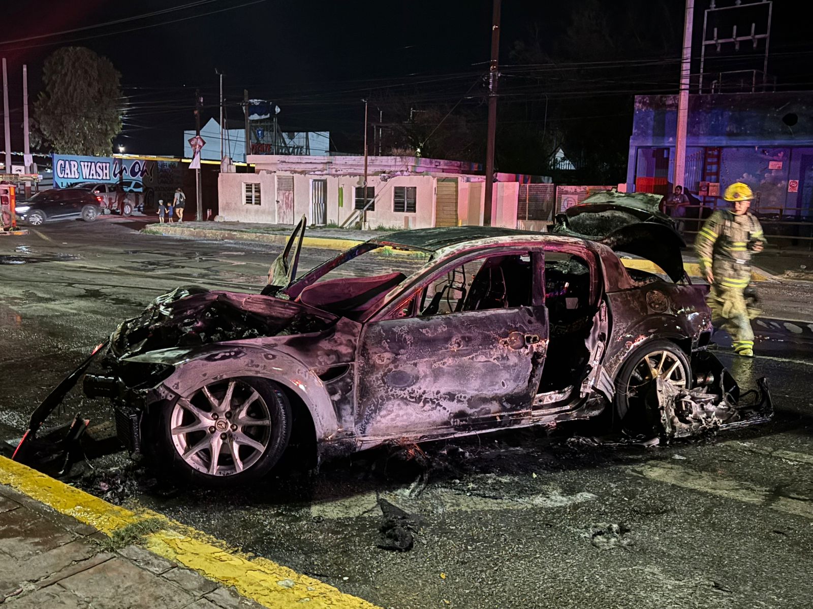 Terror en el Pape; choque e incendio