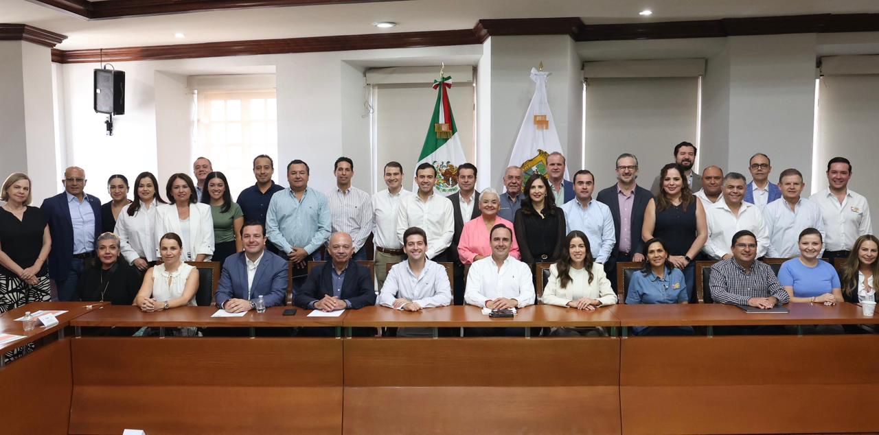Se trabajará “con todo” por Coahuila.- Manolo