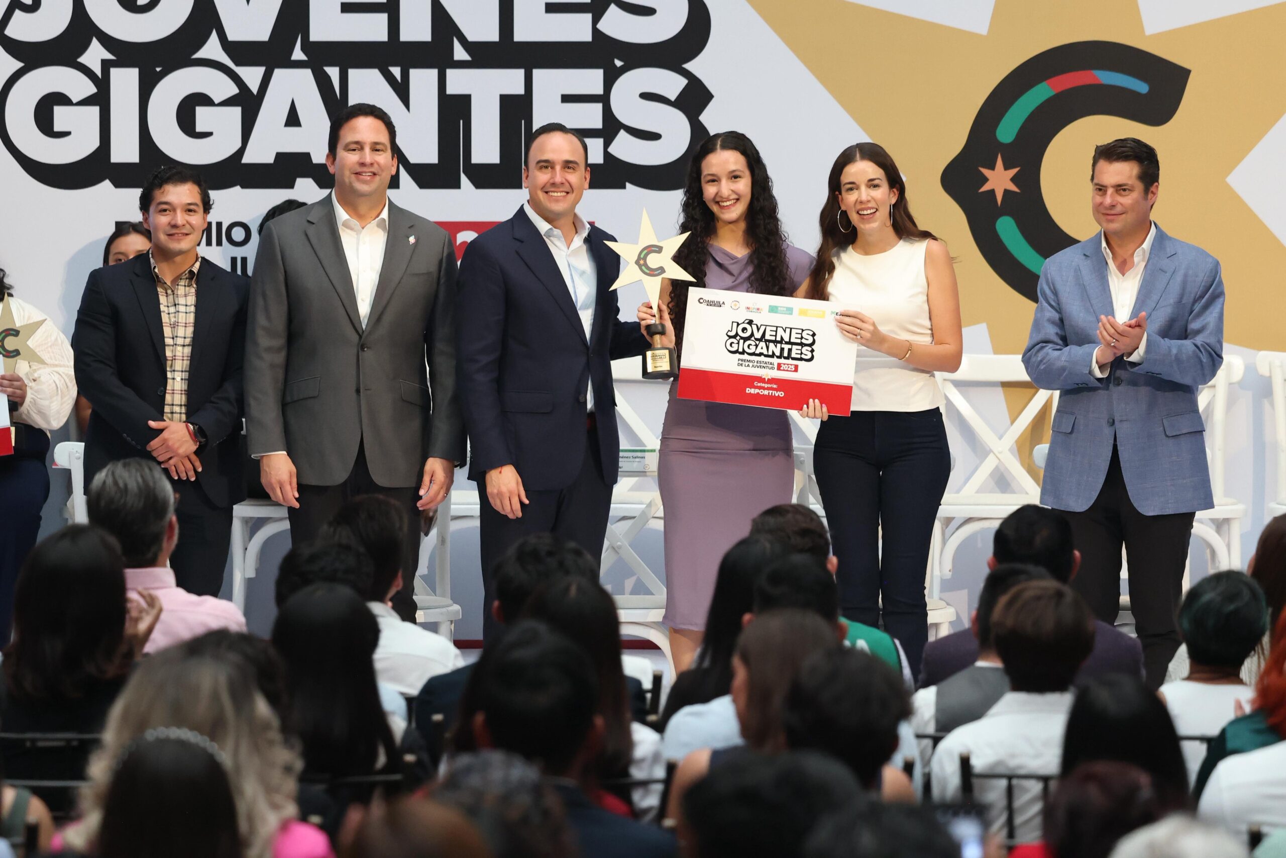 Cierran en Coahuila con éxito Mes de la Juventud