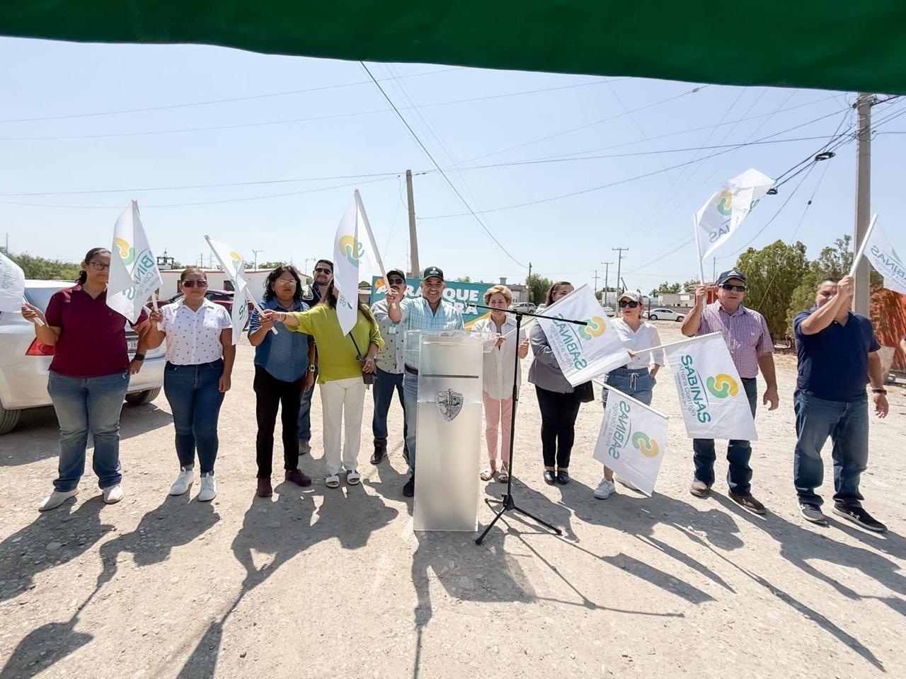 Lleva Chano pavimentación a colonia Américo Rodríguez