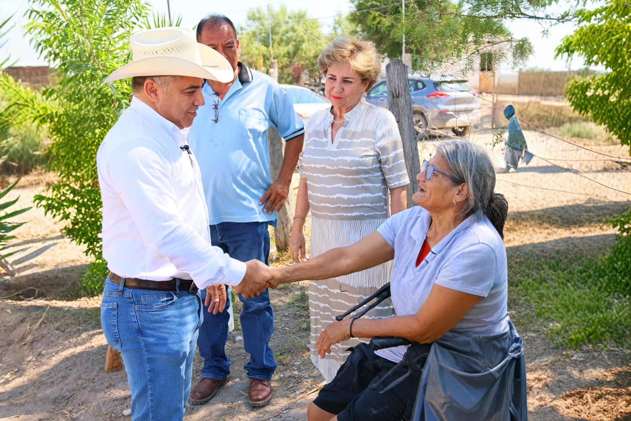 Construirá Chano Díaz un nuevo hogar a doña Rosa