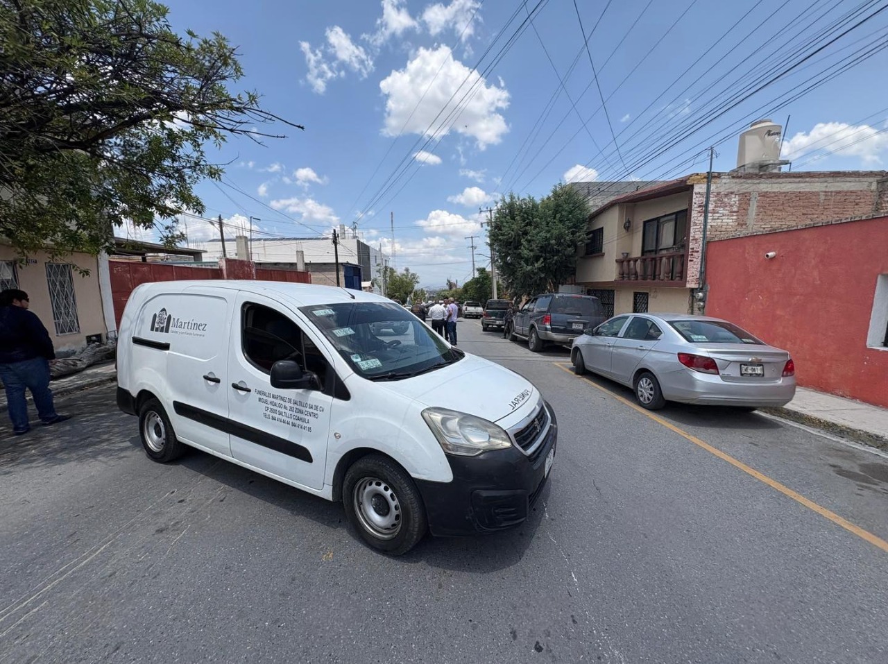 Encuentran sin vida a velador en taller