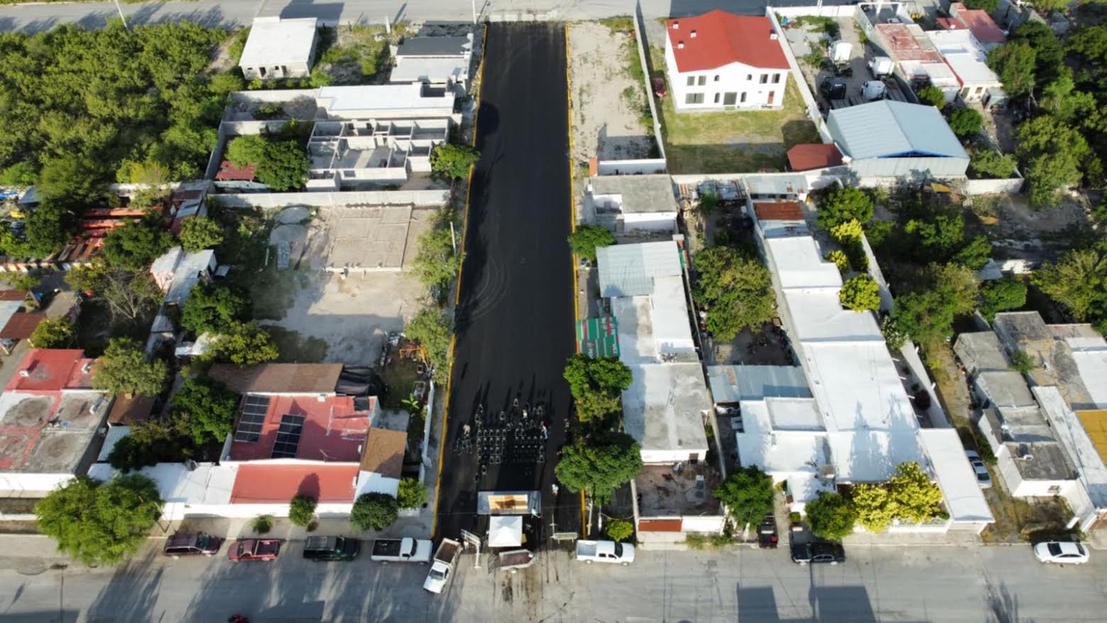 ENTREGA HUGO OBRA DE PAVIMENTACIÓN