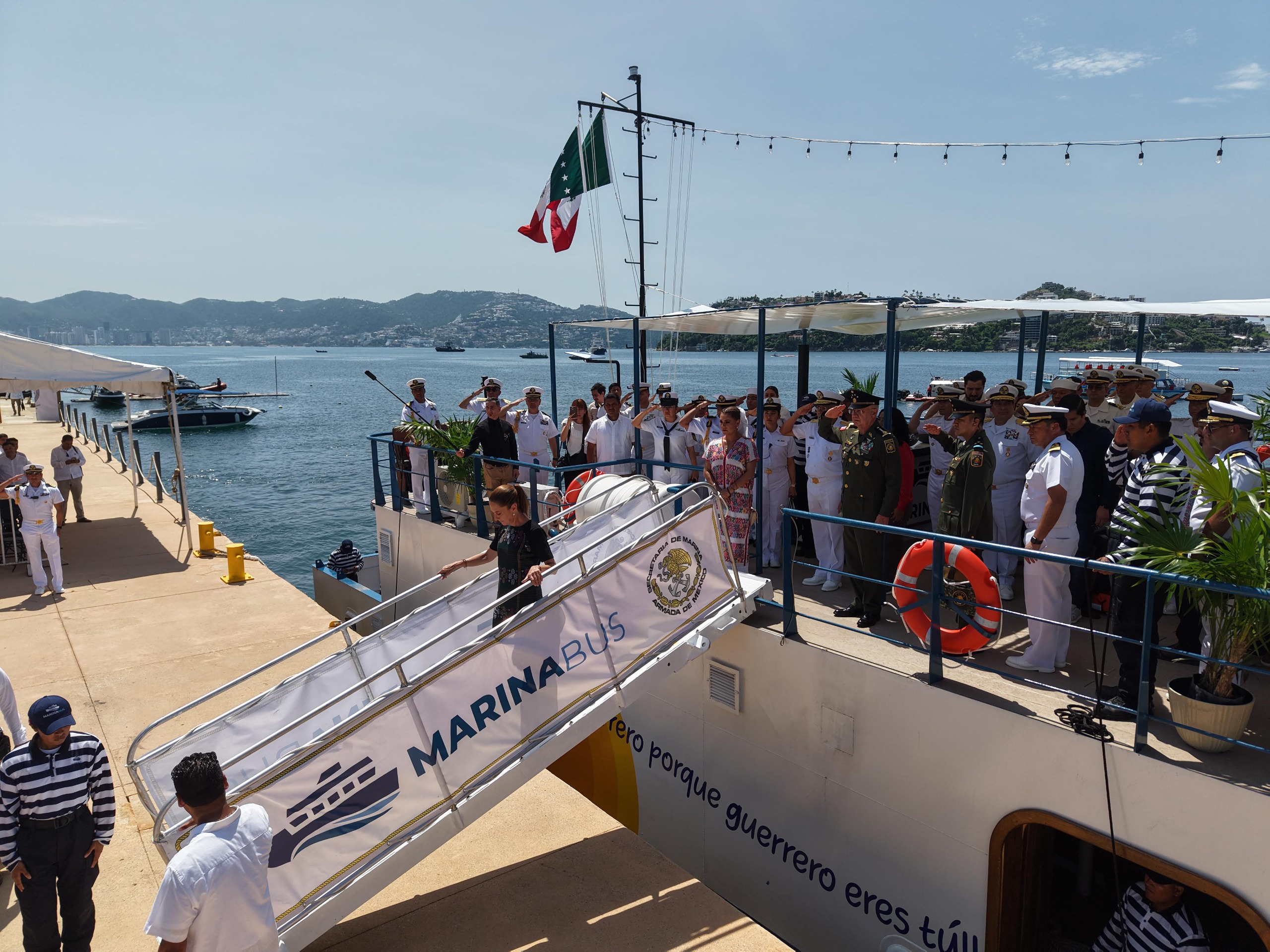 Inaugura Sheinbaum Marinabús en Acapulco
