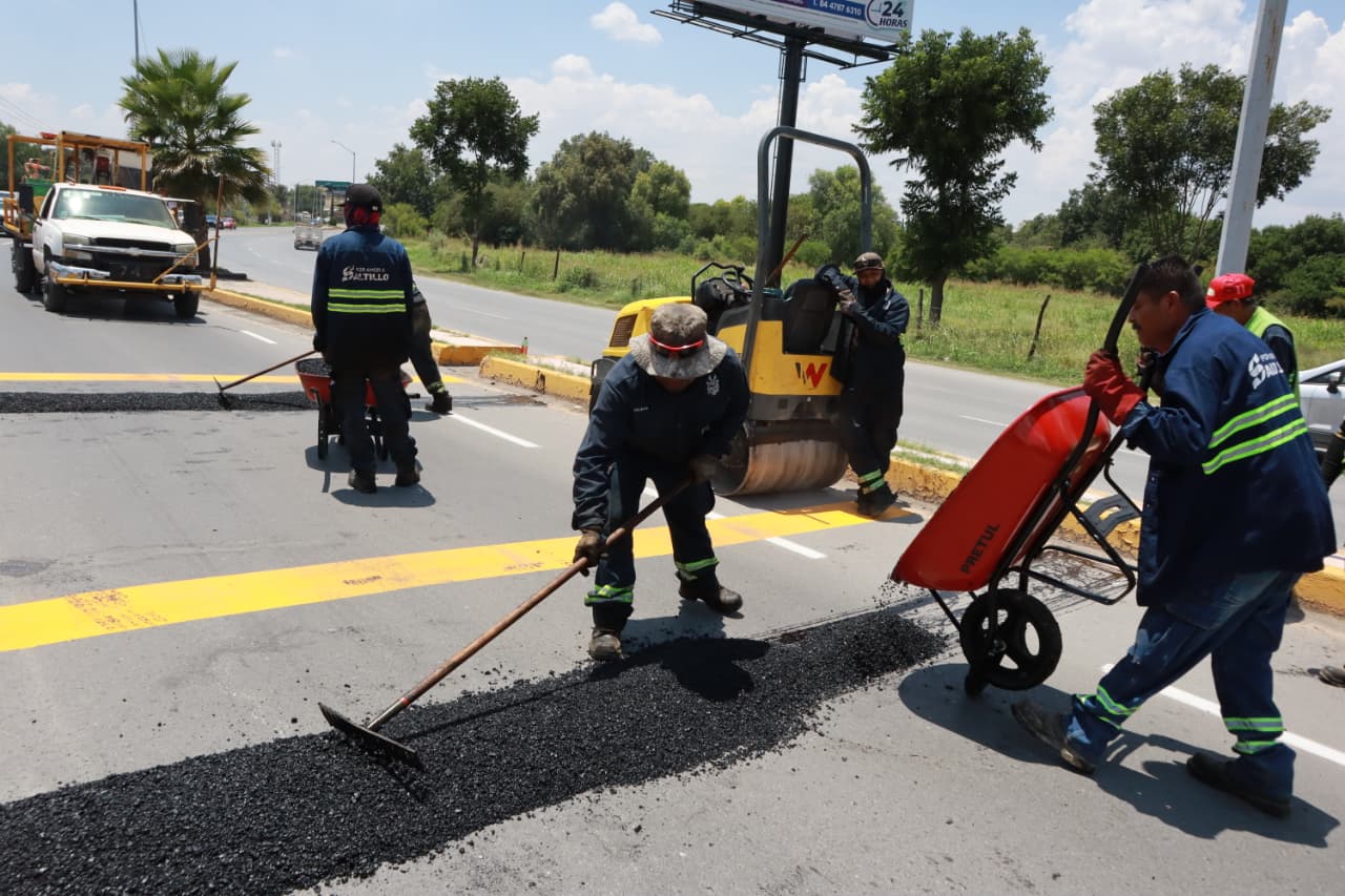 Instala Saltillo reductores de velocidad en Eulalio Gutiérrez y en la Colonia González