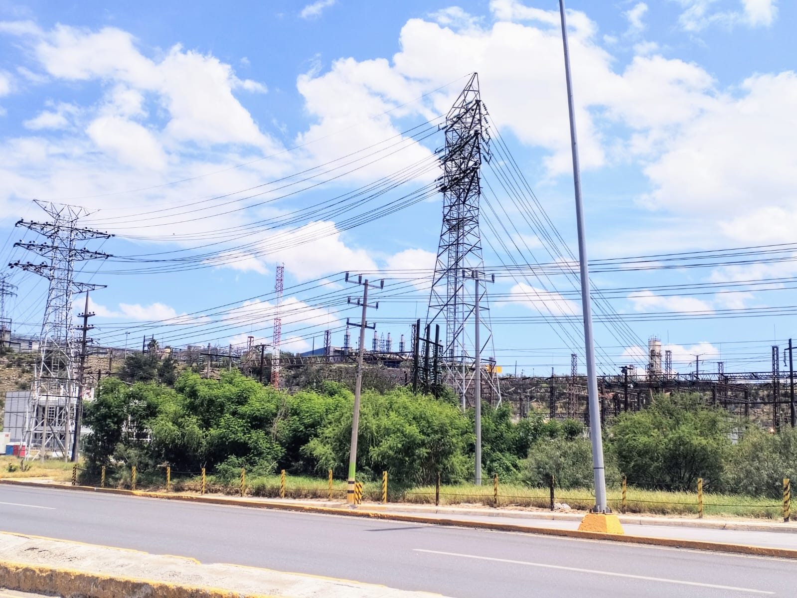 Compra CFE a AHMSA terreno en 18 millones