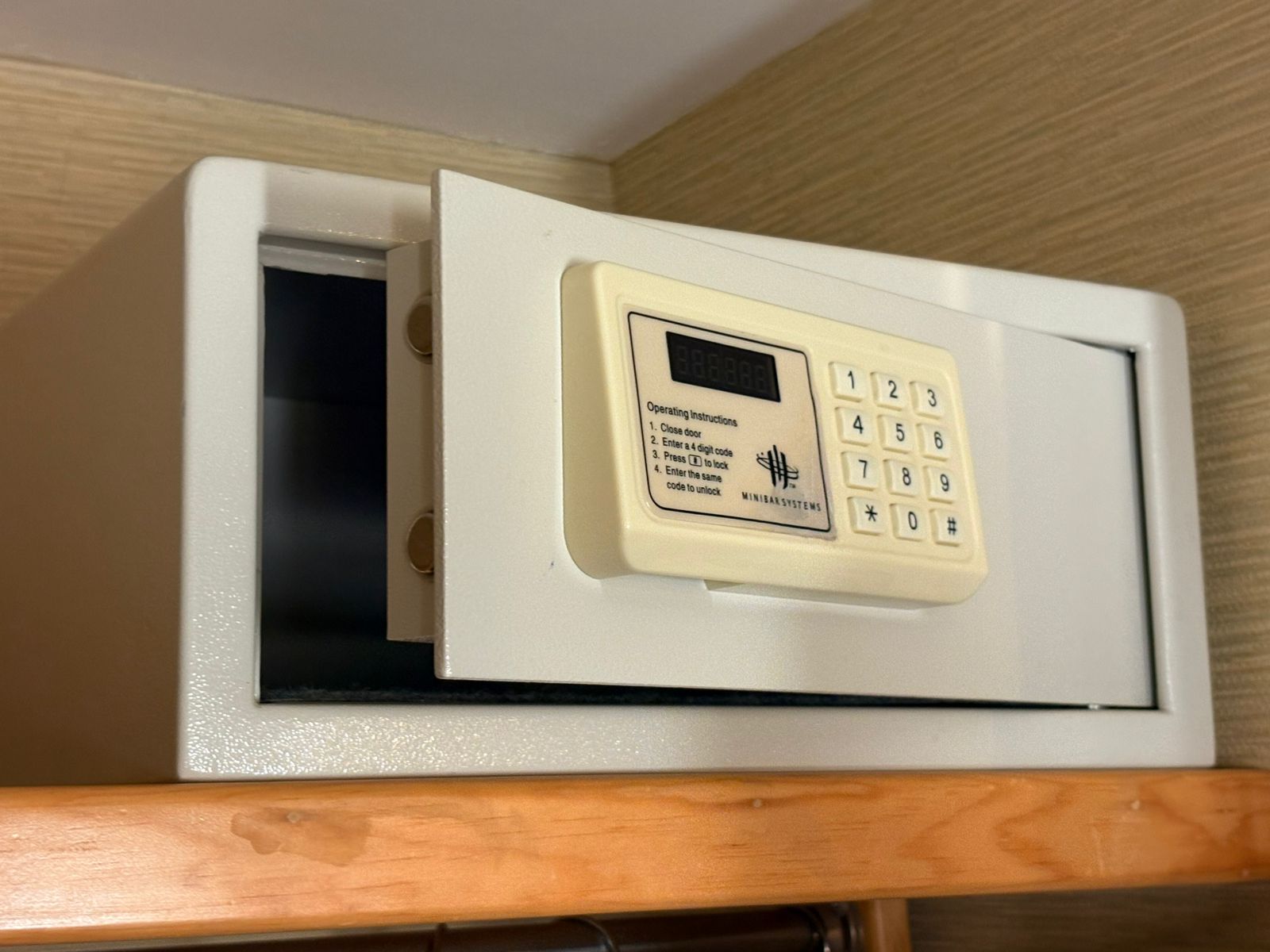 “Confiamos en su inocencia”, dice administrador del hotel