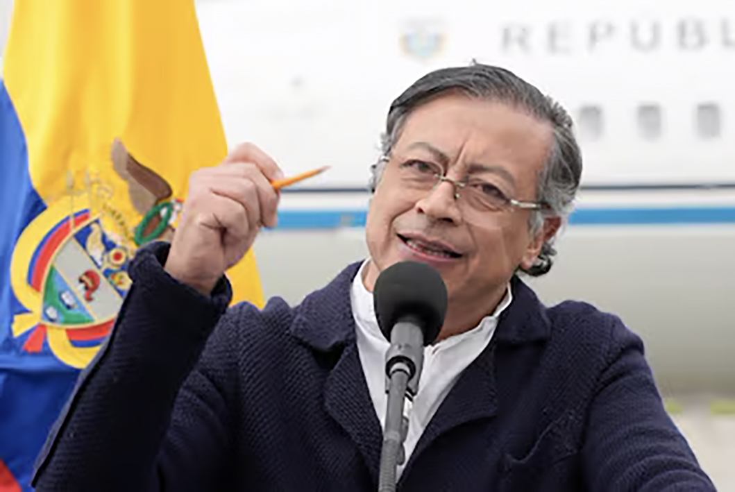 Lamenta Petro la muerte de músicos
