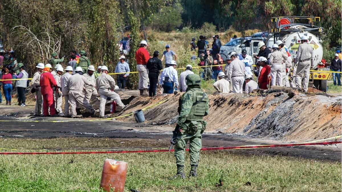 Destapan escándalos de corrupción de AMLO