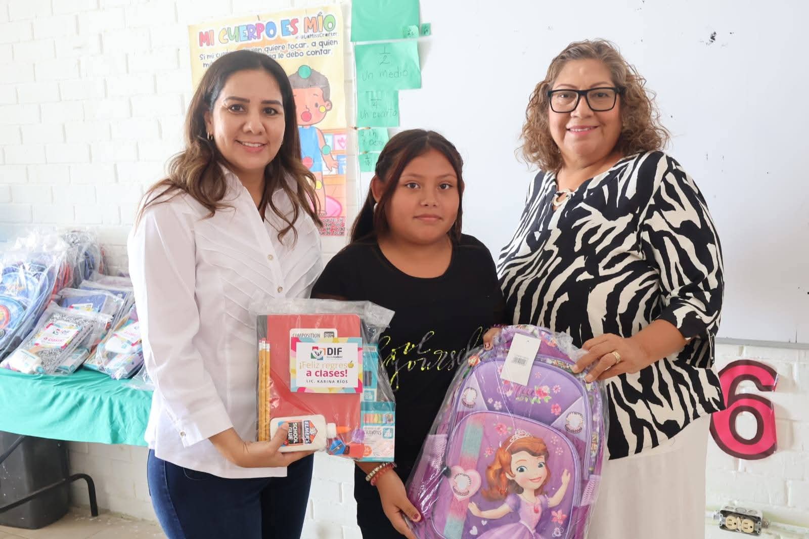 Entregan mochilas y útiles a comunidades rurales de SJS