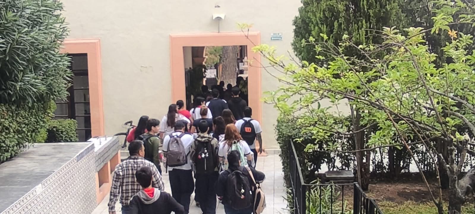 Futuros docentes se capacitan en seguridad
