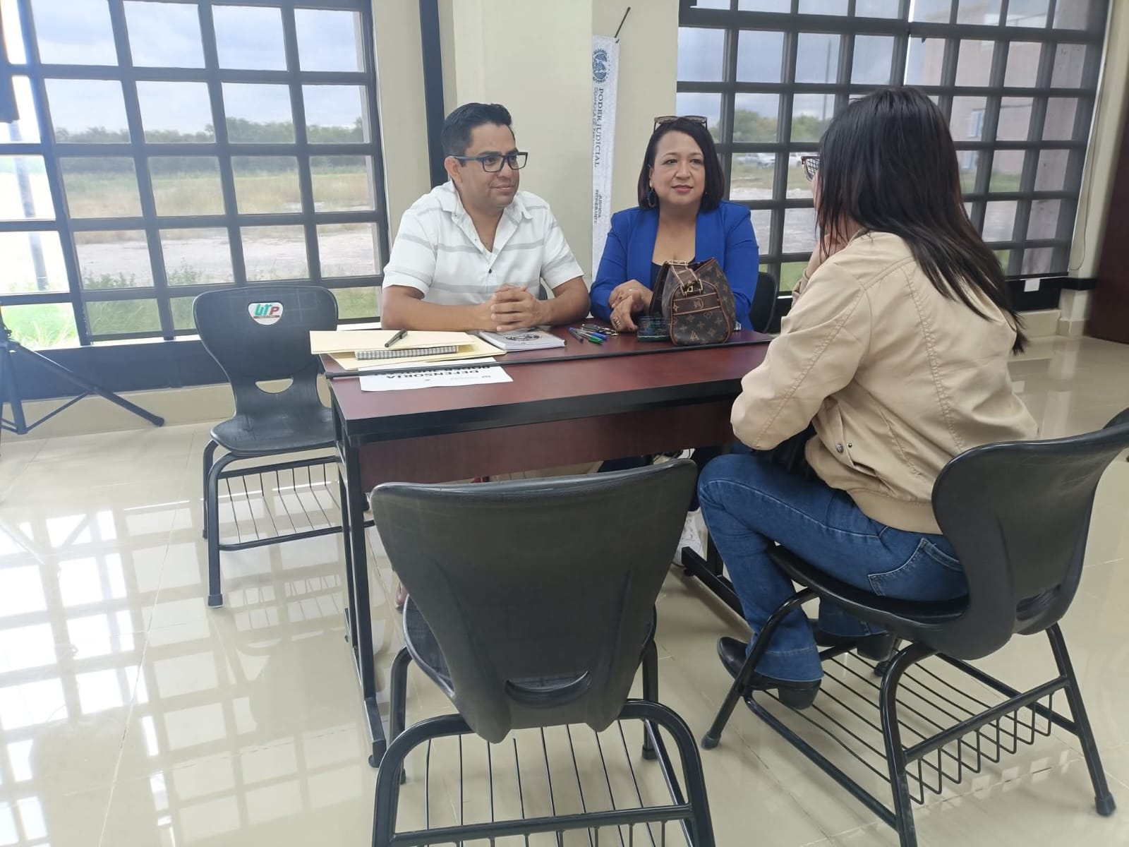 Obtienen libertad 4 expolicías de Parras