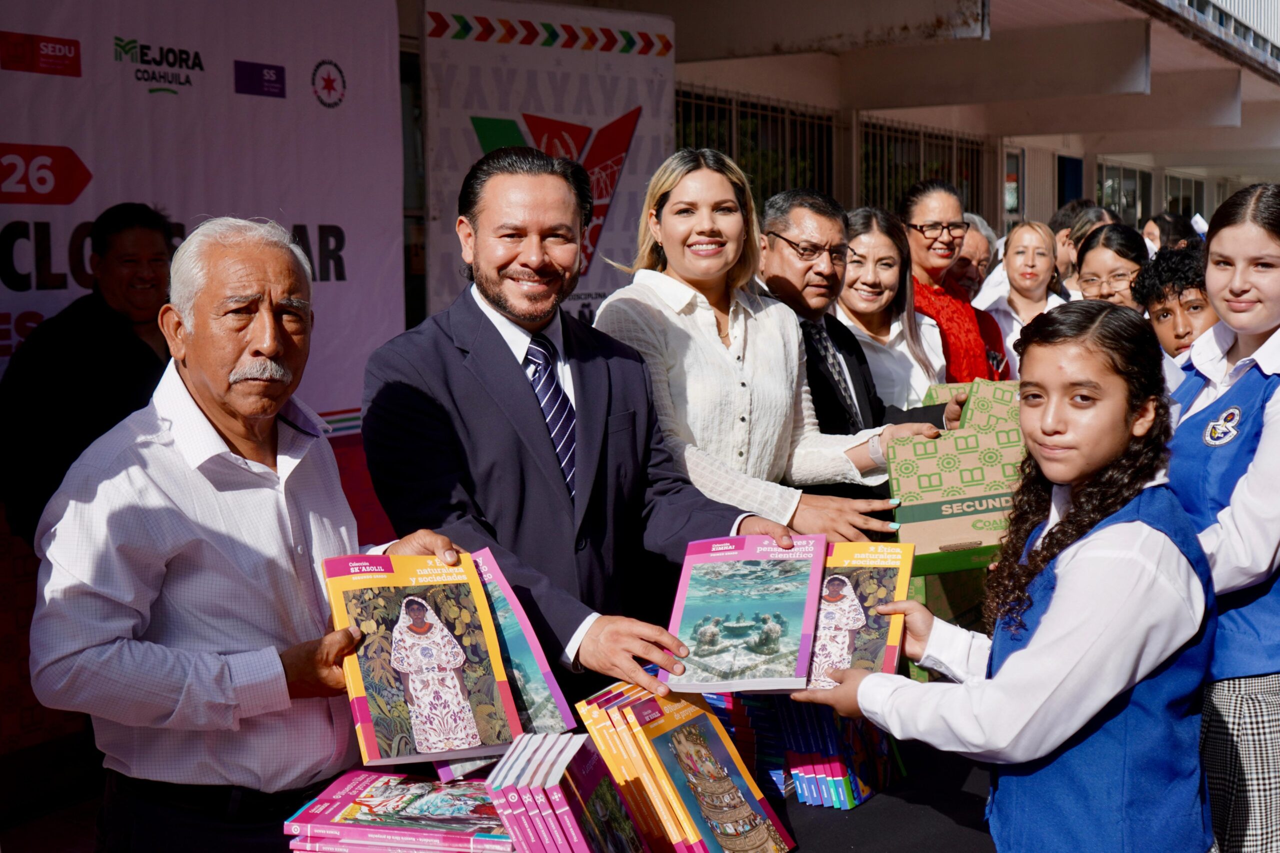 Regresan 587 mil a las aulas en Coahuila