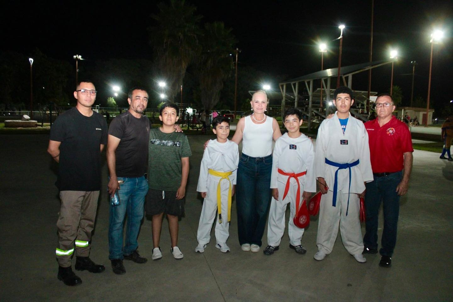 Devuelve Laura la luz a la Macroplaza de Múzquiz