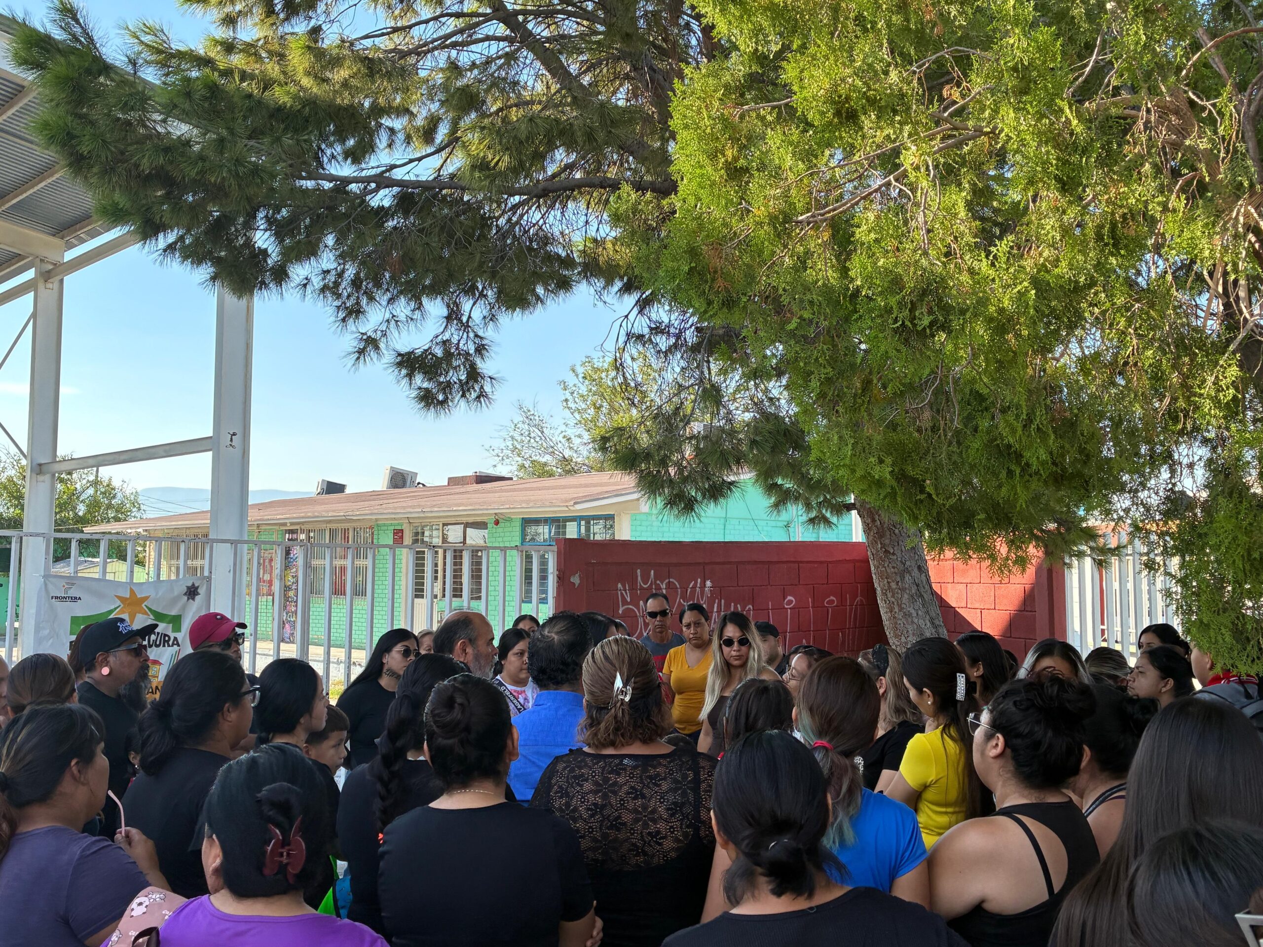 Demandan padres solución ante cortes en escuela de CF
