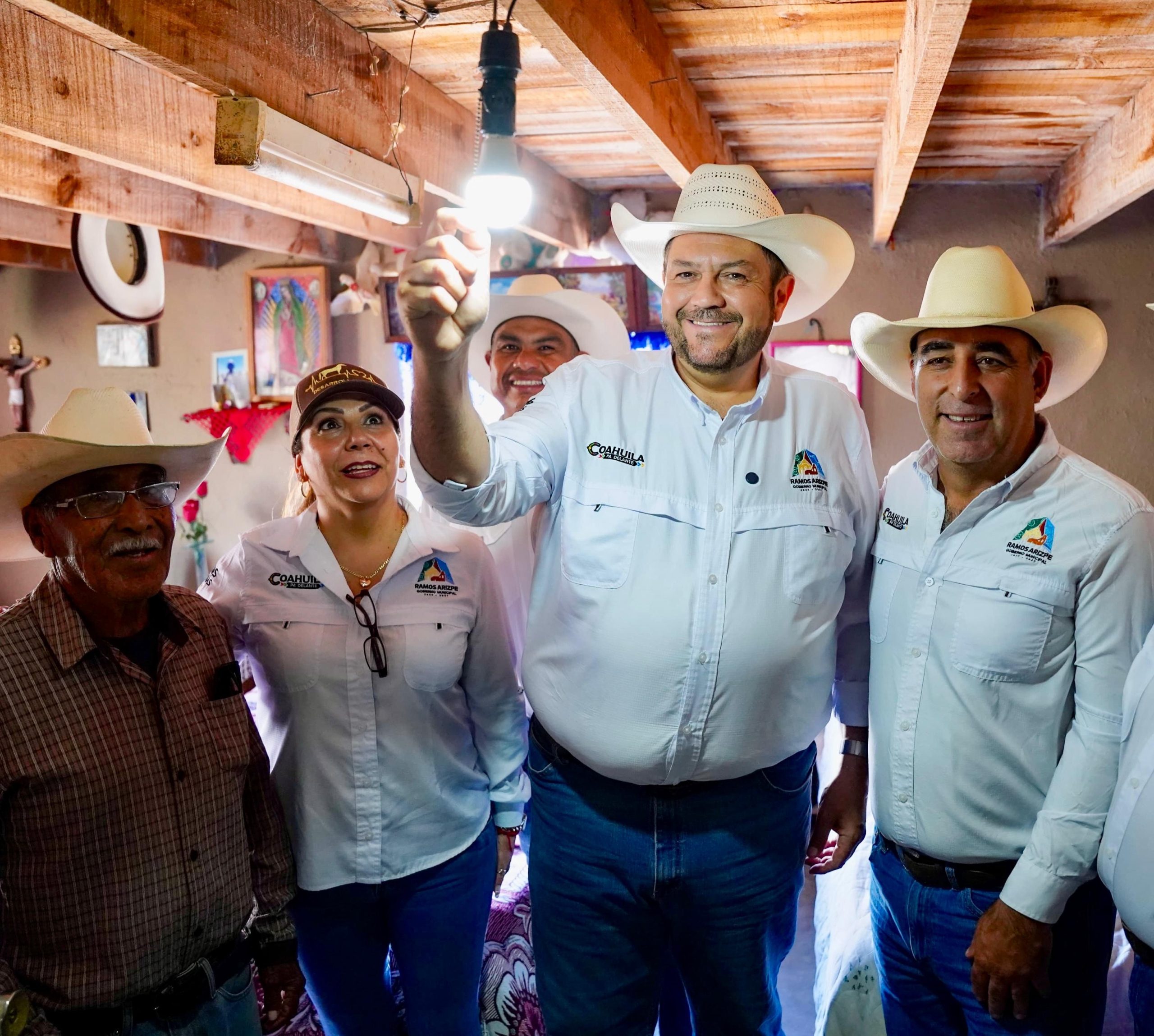 Continúan Manolo y Tomás fortaleciendo el campo