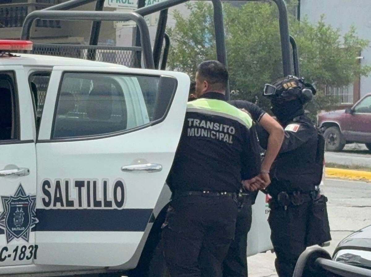 Choca acelerado a puesto de gorditas
