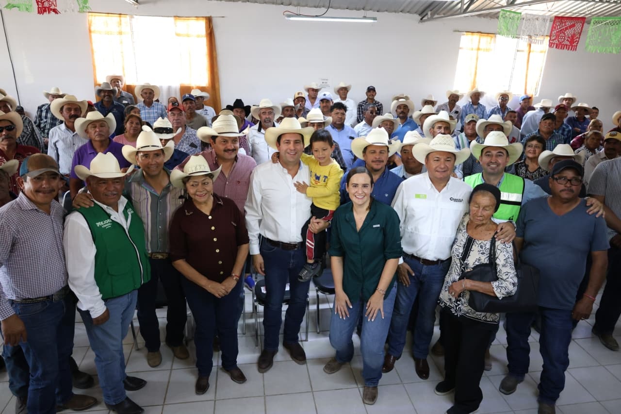 Lleva Javier más apoyos al campo