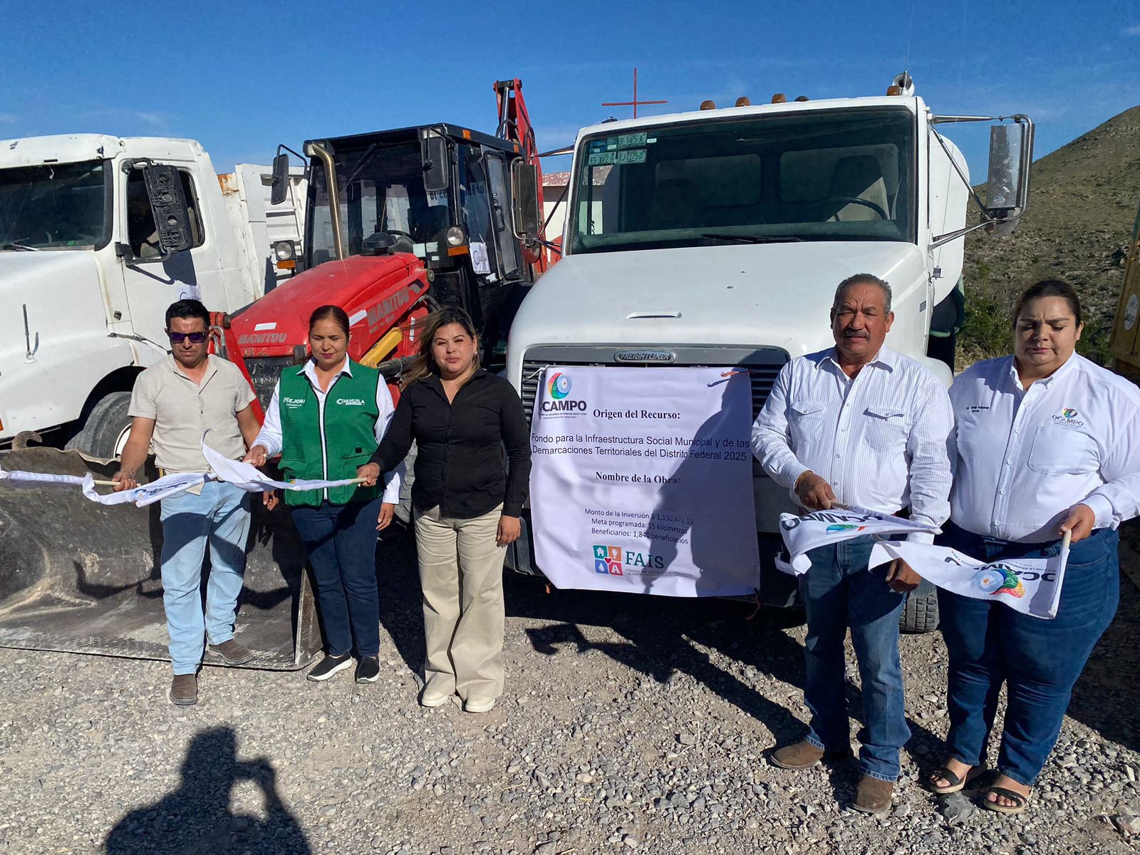 Arranca Adriana Valdéz rehabilitación del camino a Cuesta “La Sosaya”