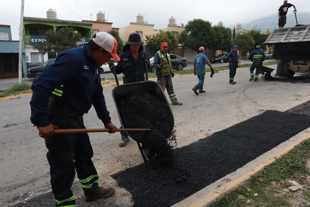 Bachea Gobierno de Saltillo bulevar en Lomas del Refugio