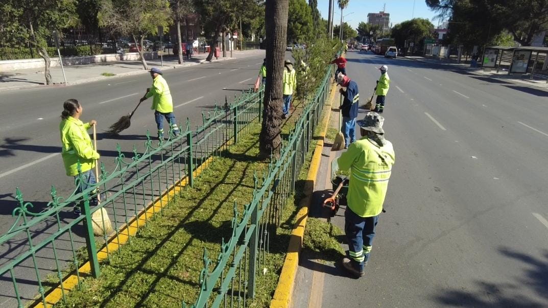 Intensifican cuadrillas del “Aquí Andamos” labores de embellecimiento