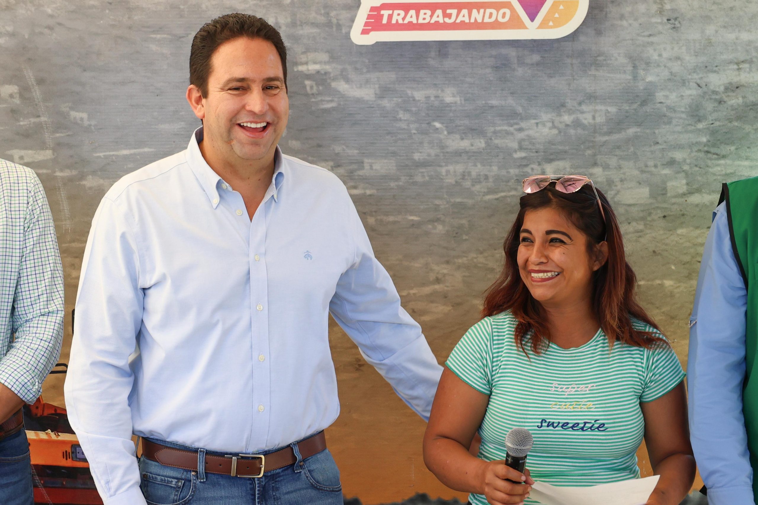 Arranca Javier Díaz obras de pavimentación al poniente de Saltillo