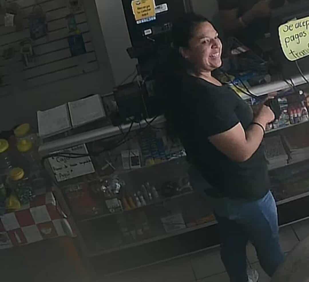 Alertan comerciantes por billetes falsos