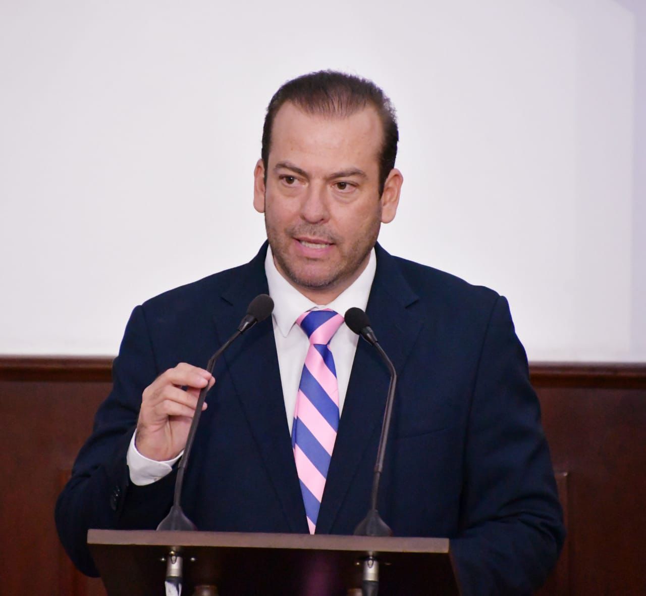 Piden regulación en cobros de colegios particulares