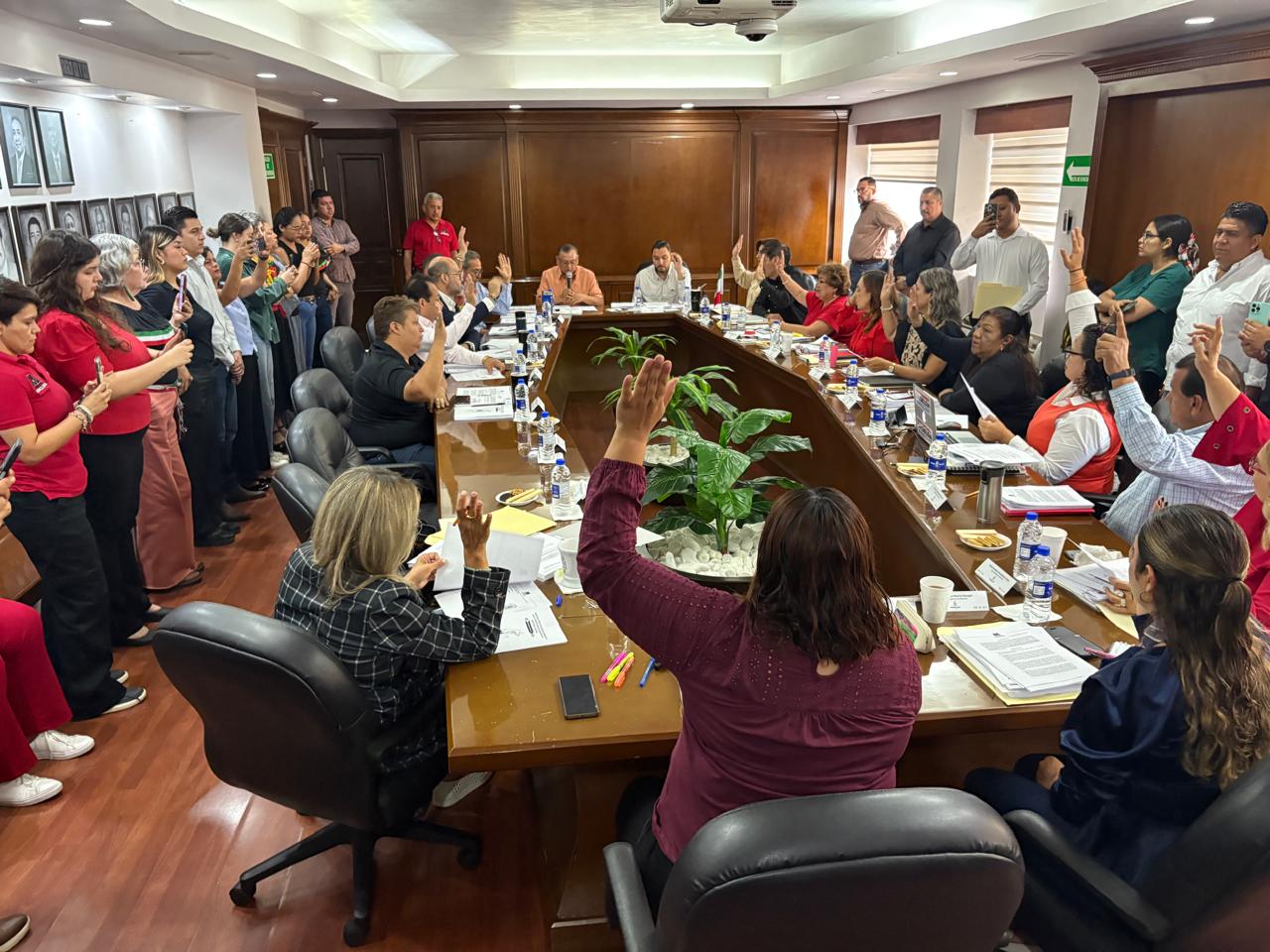 Destinará Carlos 240 mdp para obra pública