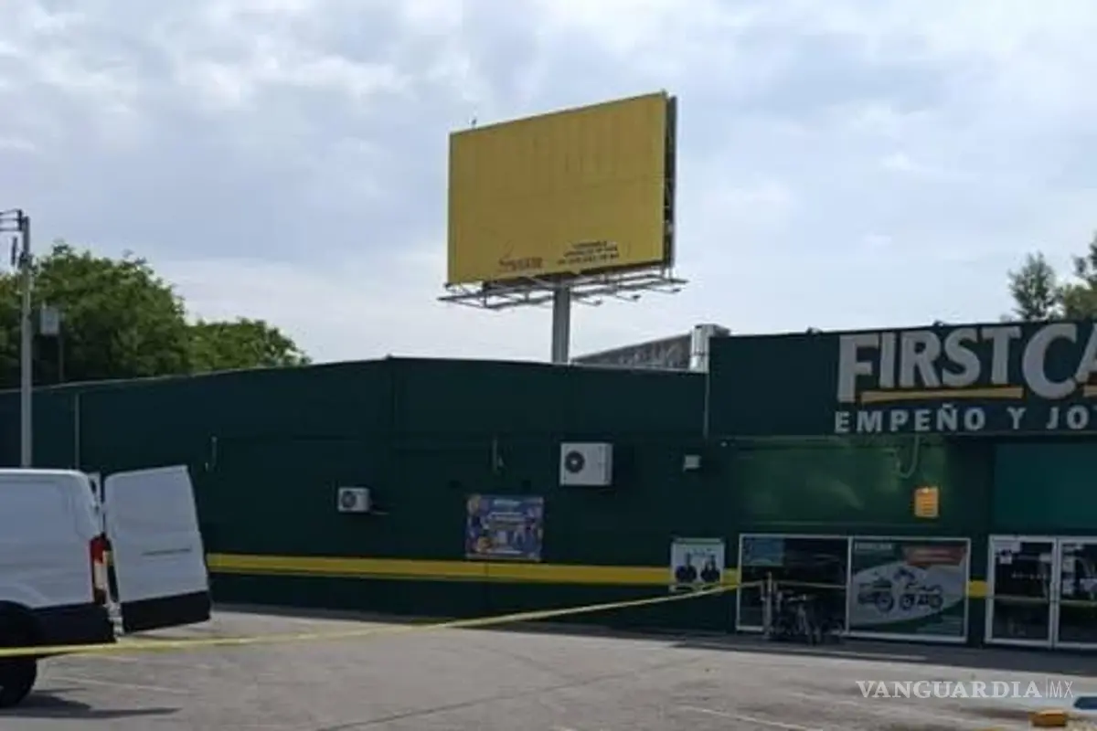 Mu3re coahuilense al resistirse a un asalto en estacionamiento