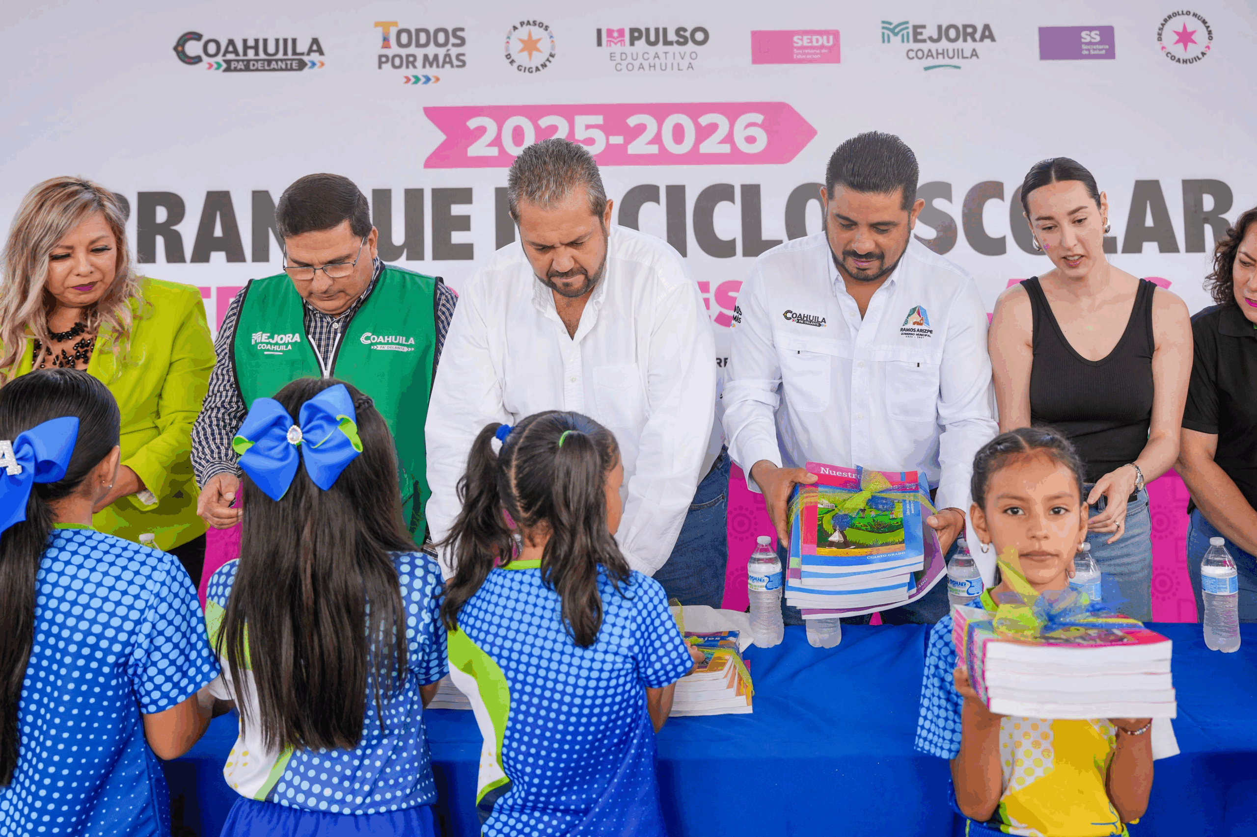 Arranca ciclo escolar 2025–2026 en Ramos Arizpe con respaldo del Gobernador y Alcalde