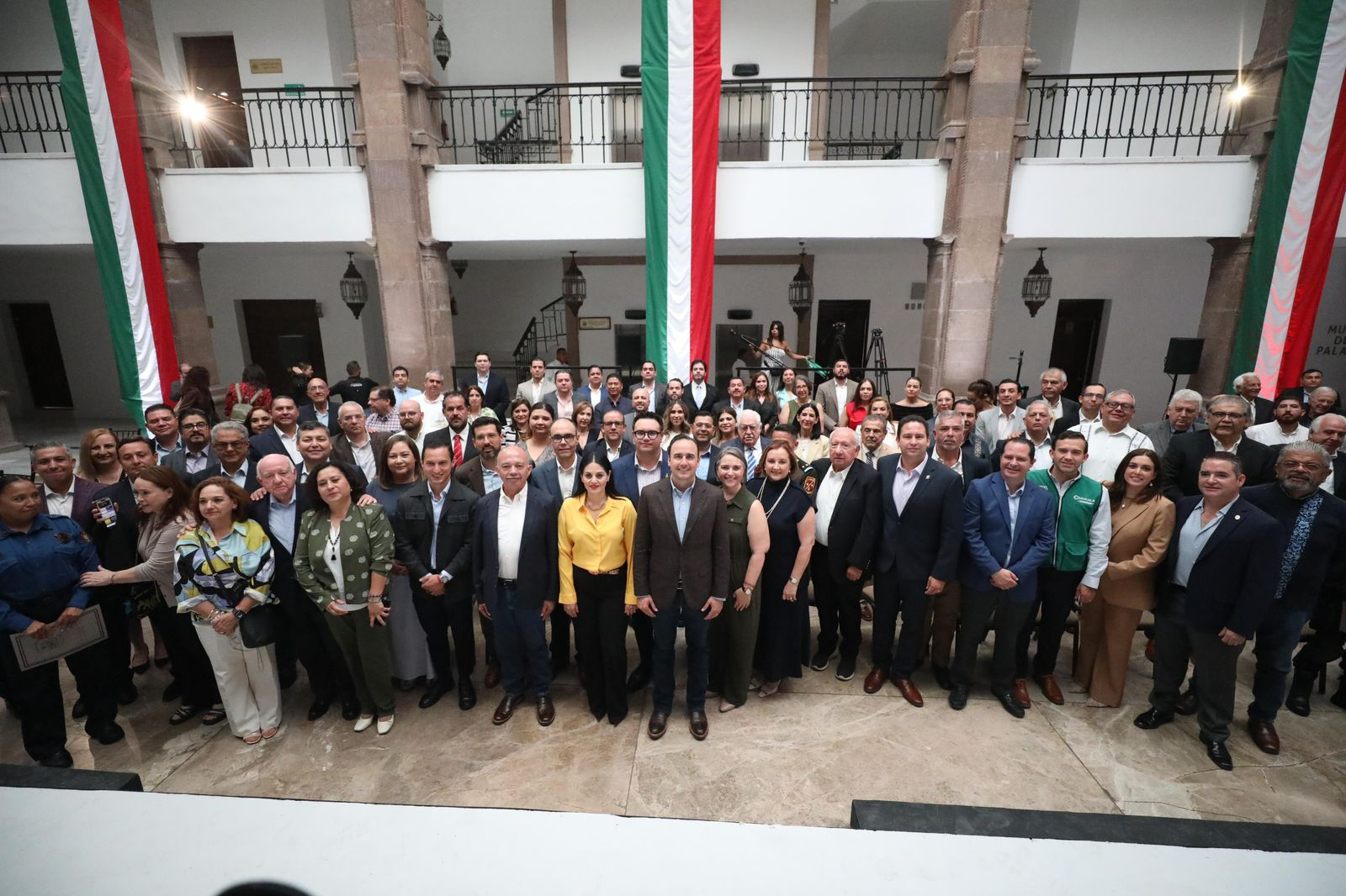 INVITAN A COAHUILENSES A APROVECHAR DESCUENTOS EN EL MES DEL TESTAMENTO