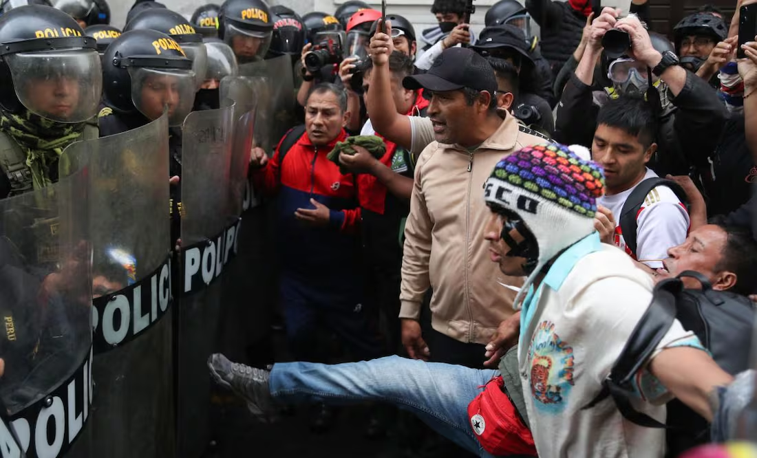 Protesta Generación Z en Perú: reportan jornada violenta y suman 18 heridos