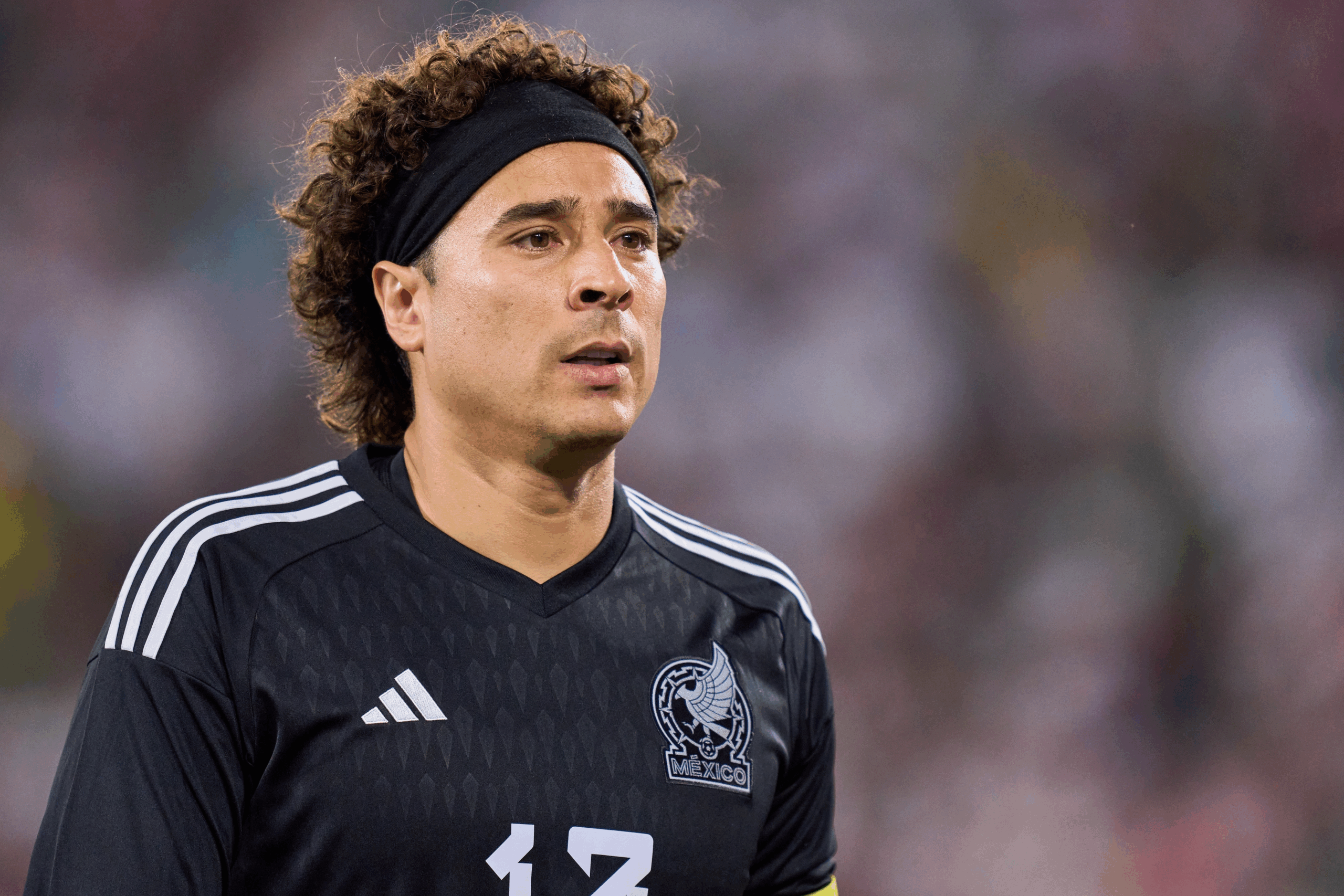 Guillermo Ochoa es humillado al recibir escandalosa goleada en su debut con el AEL Limassol de Chipre