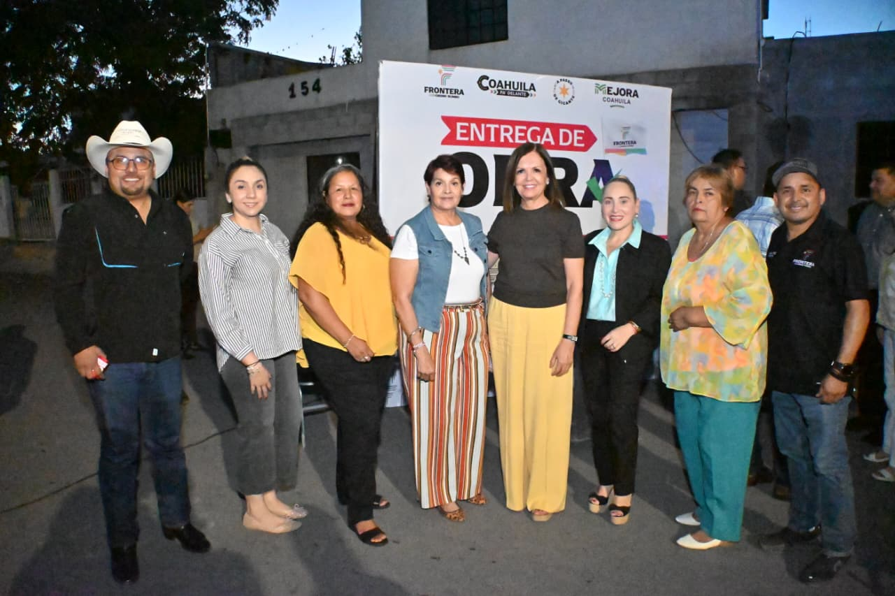 Sari Pérez entrega obra de recarpeteo en la colonia Guadalupe Borja