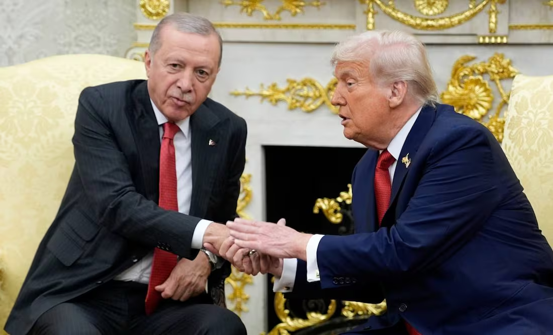Trump pide a Erdogan, presidente de Turquía, que deje de comprar petróleo a Rusia y le ofrece levantar sanciones