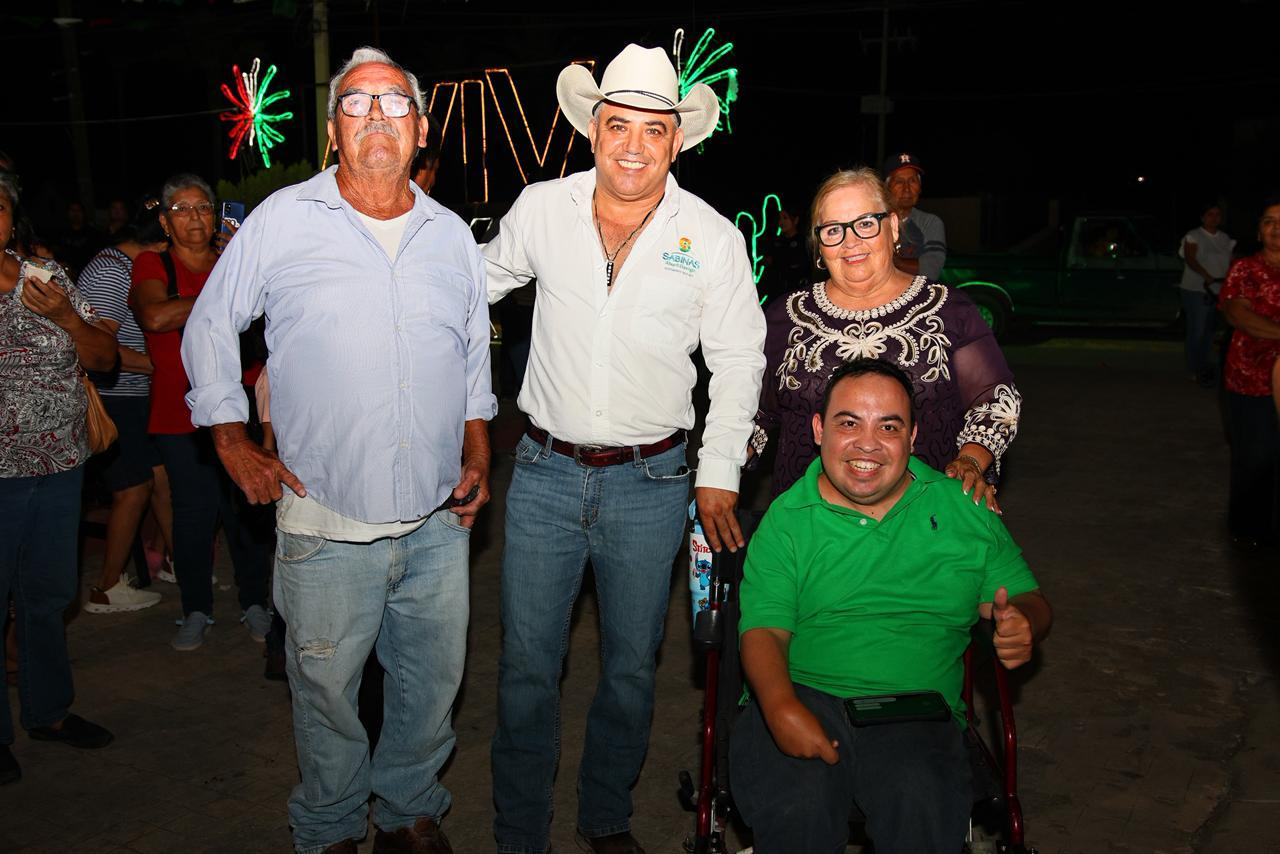 Chano Díaz celebra los 45 años de las Villas de Agujita y San José de Cloete