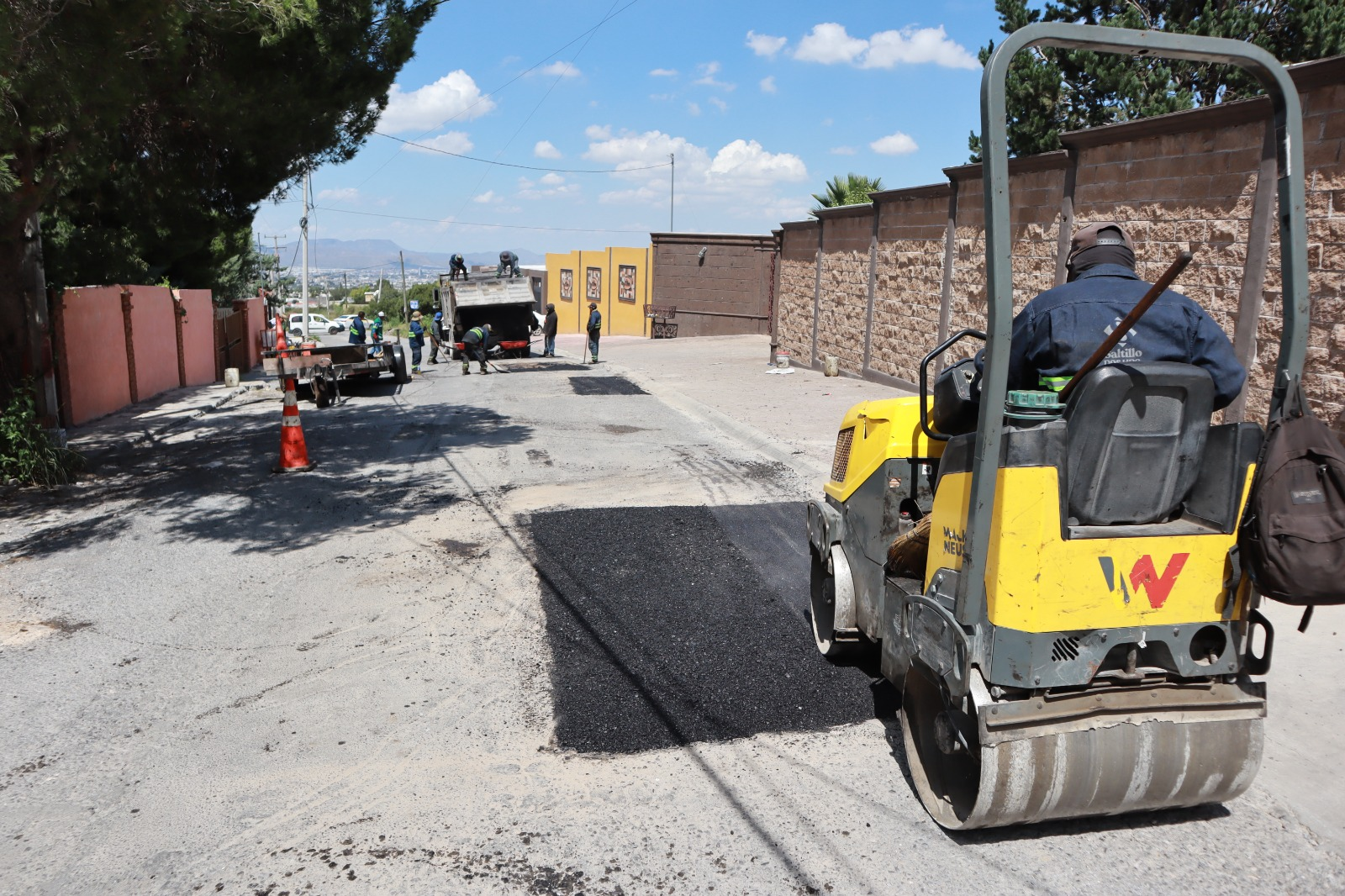 Continúa Municipio bacheo en Lomas de Lourdes