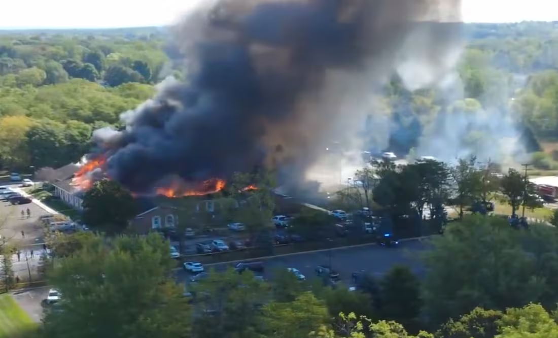 Tiroteo en iglesia mormona en Michigan deja varios heridos y el lugar en llamas