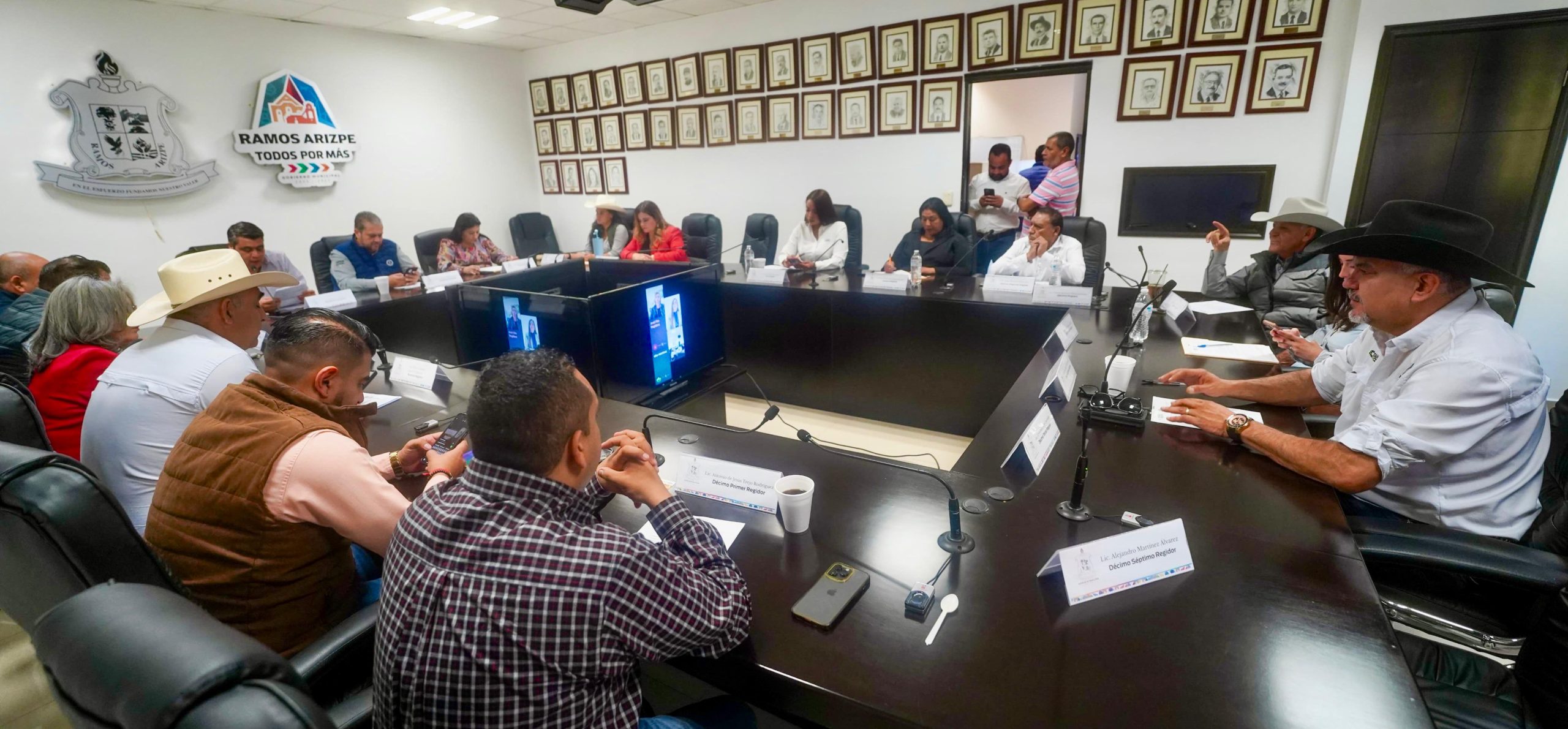 Aprueban reformas en Educación y Vivienda