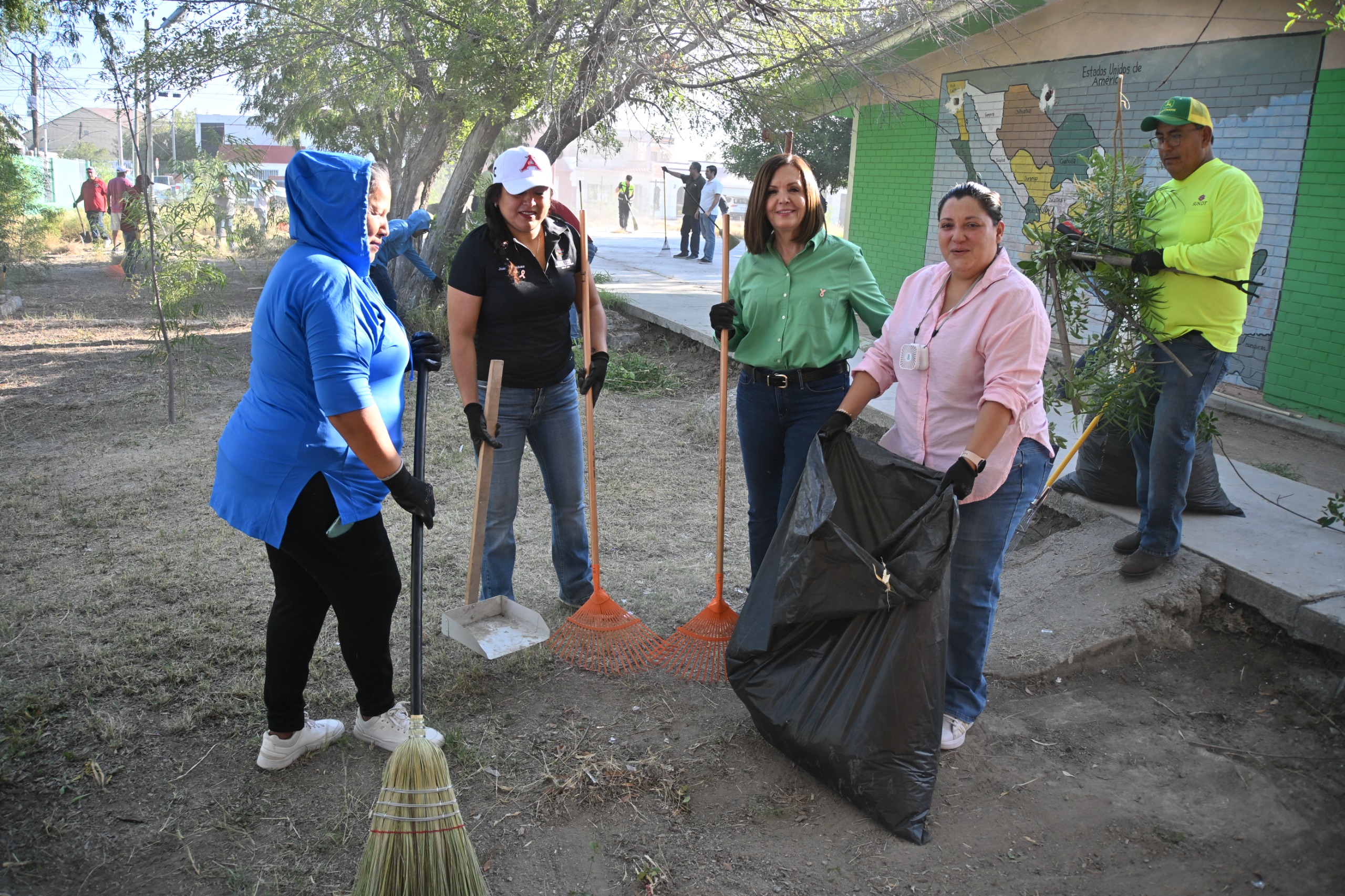 Trabajamos juntos por escuelas más dignas: Sari