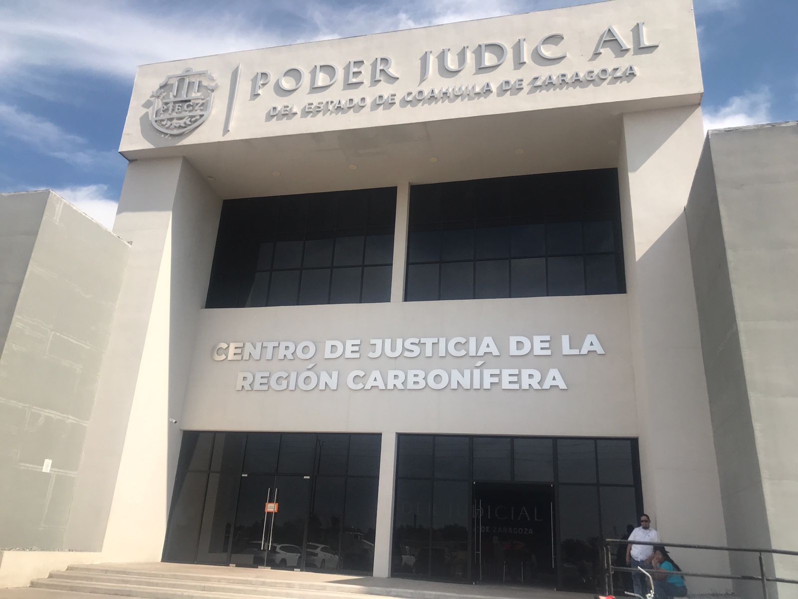 Alerta: Pide juez a evitar firmar pagarés en blanco