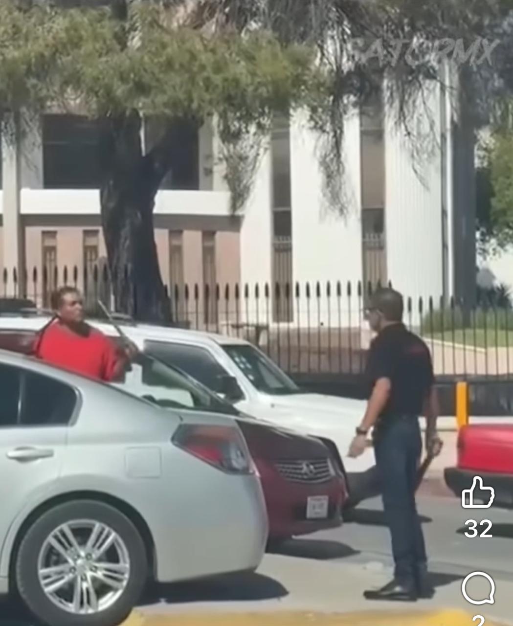 Pelean machete en mano en pleno Boulevard Pape