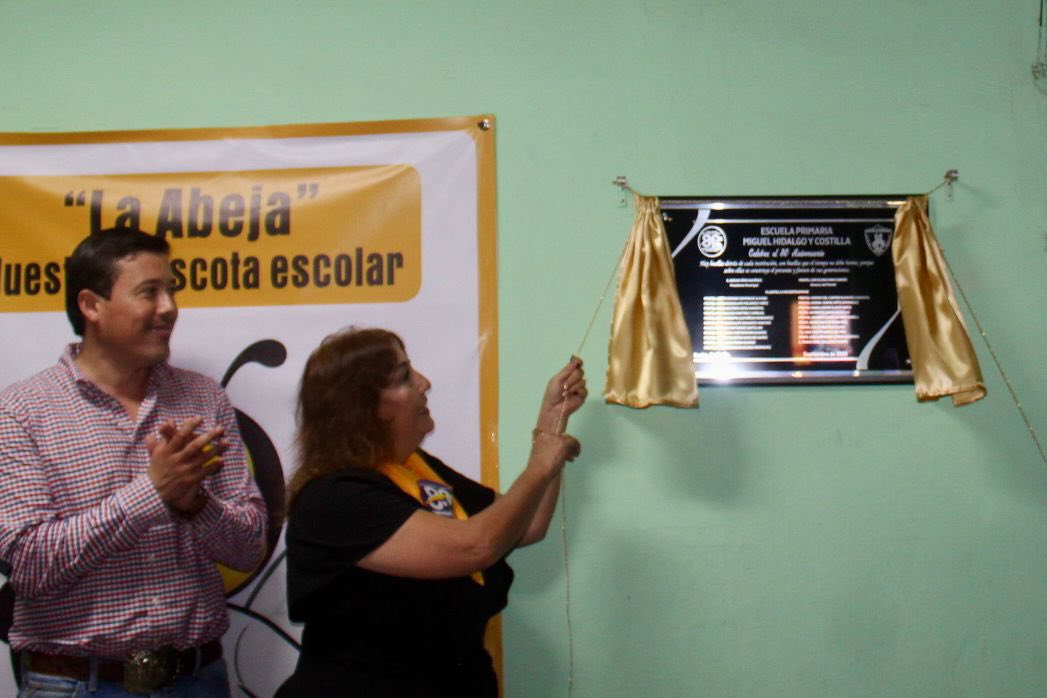 Celebra 80 años primaria Hidalgo