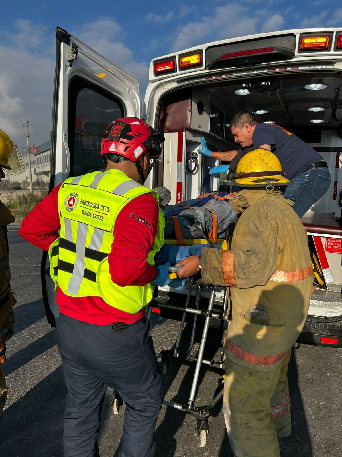 Fatal accidente carretero; un muerto y dos heridos