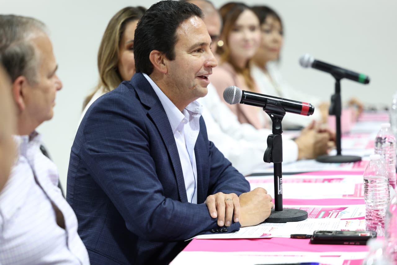 Presentan Javier y Luly convocatorias para Premio de la Inclusión y Premio al Voluntariado
