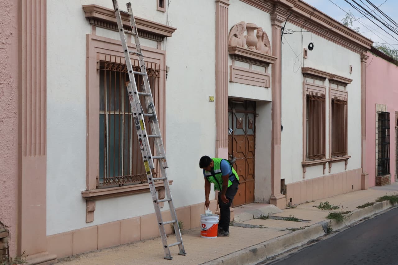 Avanza al 80% la rehabilitación de fachadas en calle Bravo