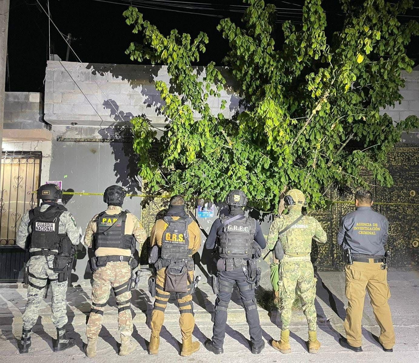 Aseguran marihuana y aves; detienen a mujer