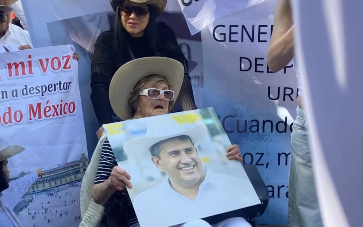 Participa abuela de Carlos Manzo